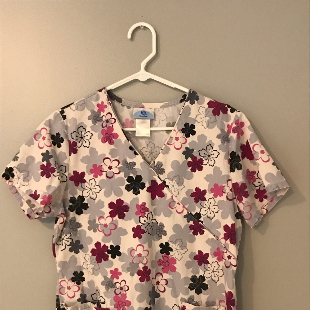 Scrub Top